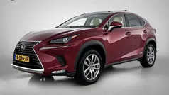 Rood Gebruikt 2017 Lexus NX300h Luxury Line SUV | € 31.745 (Eerlijke prijs)