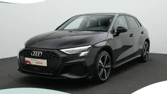 Zwart Gebruikt 2022 Audi A3 Sportback e-tron S-Line Sedan | € 31.700 (Eerlijke prijs)