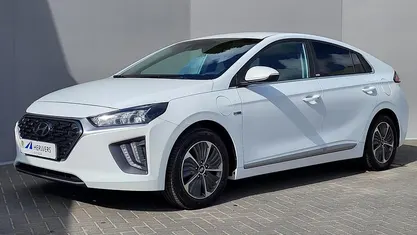Ceramic white (waw) Occasion 2021 Hyundai Ioniq Comfort Hatchback | € 17.985 (Eerlijke prijs)