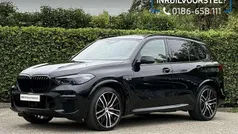 Zwart Gebruikt 2022 BMW X5 M Sport SUV | € 69.895 (Eerlijke prijs)