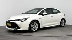 Wit Gebruikt 2020 Toyota Corolla Active Hatchback | € 19.980 (Eerlijke prijs)