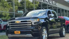 Zwart Gebruikt 2024 Chevrolet Silverado Van | € 54.900 (Goede deal)