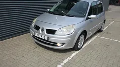 Grijs Gebruikt 2007 Renault Scénic II MPV | € 1.950 (Eerlijke prijs)