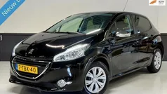 Zwart Gebruikt 2014 Peugeot 208 Hatchback | € 5.490 (Eerlijke prijs)