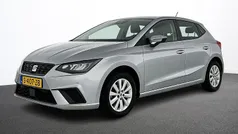 Grijs Gebruikt 2023 Seat Ibiza Business Hatchback | € 16.890 (Eerlijke prijs)
