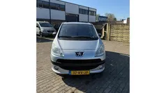 Grijs Gebruikt 2005 Peugeot 1007 Hatchback | € 2.350 (Eerlijke prijs)