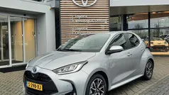 Gebruikt 2023 Toyota Yaris Hybrid Business Edition Hatchback | € 20.990 (Eerlijke prijs)