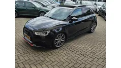 Zwart Gebruikt 2017 Audi A1 Sportback S-Line Hatchback | € 19.750 (Eerlijke prijs)