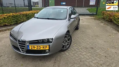 Grijs Gebruikt 2008 Alfa Romeo 159 Progression Sedan | € 3.250 (Eerlijke prijs)