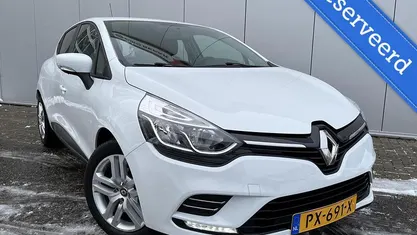Gebruikt 2017 Renault Clio IV Zen Hatchback | € 8.994 (Eerlijke prijs)