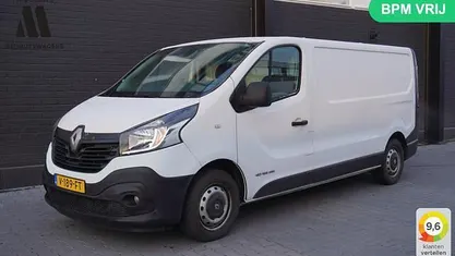 Wit Occasion 2017 Renault Trafic MPV | € 11.499 (Goede deal)