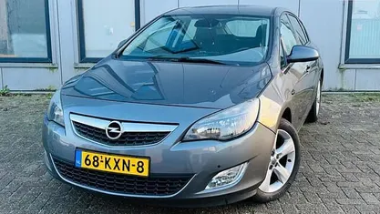 Occasion 2010 Opel Astra Edition Hatchback | € 4.499 (Eerlijke prijs)