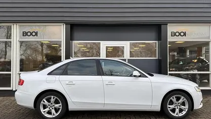 Occasion 2011 Audi A4 Business Sedan | € 8.750 (Eerlijke prijs)