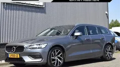 Grijs Gebruikt 2020 Volvo V60 Momentum Stationwagen | € 27.950 (Super prijs)