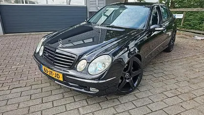 Zwart Occasion 2002 Mercedes E500 Elegance Sedan | € 7.950 (Eerlijke prijs)