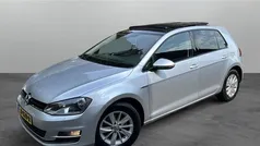 Grijs, metallic lak Gebruikt 2015 VW Golf VII Hatchback | € 13.950 (Eerlijke prijs)
