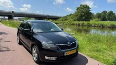 Zwart Gebruikt 2015 Skoda Rapid Business Line Hatchback | € 8.750 (Eerlijke prijs)