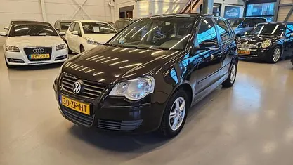Zwart Gebruikt 2008 VW Polo Hatchback | € 2.995 (Eerlijke prijs)