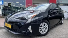Zwart Gebruikt 2017 Toyota Prius Hatchback | € 18.900 (Eerlijke prijs)