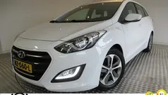 Wit Gebruikt 2016 Hyundai i30 Comfort Stationwagen | € 12.945 (Eerlijke prijs)