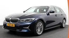 Blauw Gebruikt 2020 BMW 318 Executive Stationwagen | € 26.890 (Eerlijke prijs)