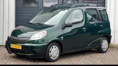 Groen Gebruikt 2002 Toyota Yaris Verso Luna MPV | € 4.450 (Eerlijke prijs)