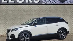 Wit, metallic lak Gebruikt 2017 Peugeot 3008 SUV | € 15.950 (Eerlijke prijs)