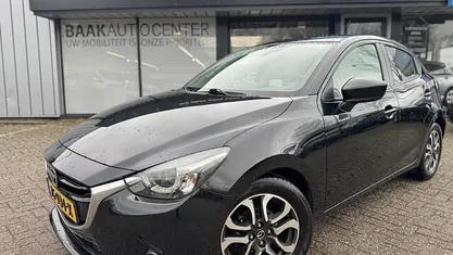 Gebruikt 2016 Mazda 2 Hatchback | € 11.950 (Eerlijke prijs)