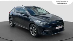 Zwart, metallic lak Gebruikt 2021 Kia XCeed SUV | € 22.495 (Eerlijke prijs)