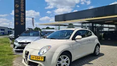 Wit Gebruikt 2009 Alfa Romeo MiTo Distinctive Hatchback | € 2.250 (Eerlijke prijs)
