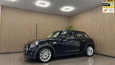 Zwart Gebruikt 2019 Mini Cooper Pepper Hatchback | € 14.220 (Super prijs)