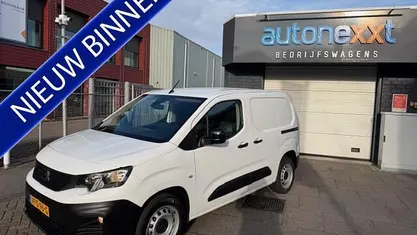 Occasion 2022 Peugeot Partner Premium MPV | € 8.995 (Super prijs)