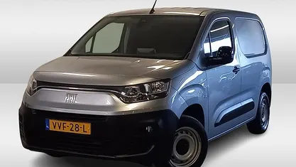 Grijs Occasion 2023 Fiat Doblò MPV | € 15.925 (Eerlijke prijs)