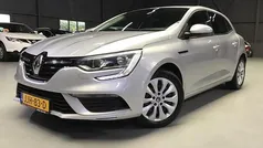 Gebruikt 2016 Renault Mégane III Life Hatchback | € 9.900 (Super prijs)