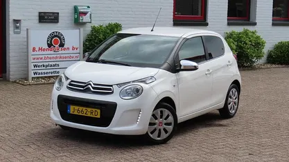 Wit Occasion 2020 Citroën C1 Feel Hatchback | € 9.400 (Eerlijke prijs)