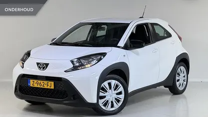 Occasion 2024 Toyota Aygo X Play SUV | € 15.945 (Goede deal)