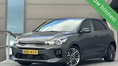 Grijs Gebruikt 2023 Kia Rio GT-Line Hatchback | € 22.500 (Eerlijke prijs)