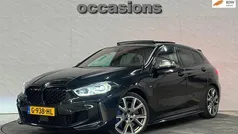 Zwart Gebruikt 2019 BMW M135 Executive Hatchback | € 31.995 (Eerlijke prijs)