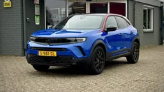 Blauw, metallic lak Gebruikt 2023 Opel Mokka GS Line SUV | € 21.450 (Eerlijke prijs)