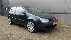 Blauw Gebruikt 2004 VW Golf IV Trendline Hatchback | € 2.499 (Eerlijke prijs)