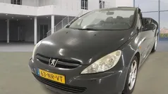Zwart Gebruikt 2004 Peugeot 307 CC Cabriolet | € 2.995 (Eerlijke prijs)