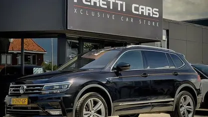 Zwart Occasion 2020 VW Tiguan Allspace Highline SUV | € 32.900 (Eerlijke prijs)