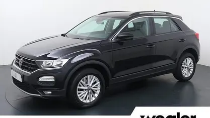 Zwart Gebruikt 2021 VW T-Roc Style SUV | € 21.940 (Eerlijke prijs)
