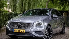 Grijs, metallic lak Gebruikt 2014 Mercedes A200 AMG line Hatchback | € 16.450 (Eerlijke prijs)