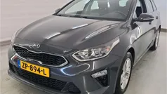 Grijs, metallic lak Gebruikt 2019 Kia Ceed Sportswagon Stationwagen | € 14.350 (Eerlijke prijs)