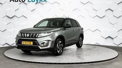 Grijs Occasion 2023 Suzuki Vitara SUV | € 24.940 (Eerlijke prijs)