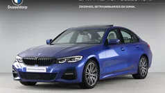 Blauw, metallic lak Gebruikt 2019 BMW 320 Executive Sedan | € 29.900 (Eerlijke prijs)