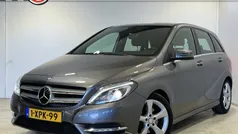 Grijs Gebruikt 2014 Mercedes B180 Prestige MPV | € 12.440 (Eerlijke prijs)