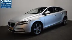 Grijs Gebruikt 2017 Volvo V40 Stationwagen | € 16.450 (Eerlijke prijs)