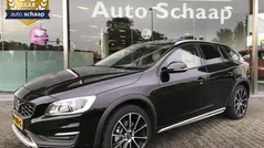 Gebruikt 2018 Volvo V60 CC Stationwagen | € 17.500 (Eerlijke prijs)